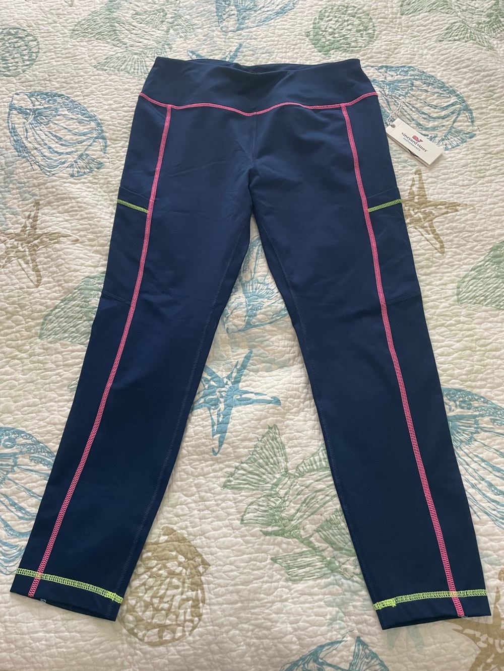 Vineyard Vines NWT Performance Leggings M Navy